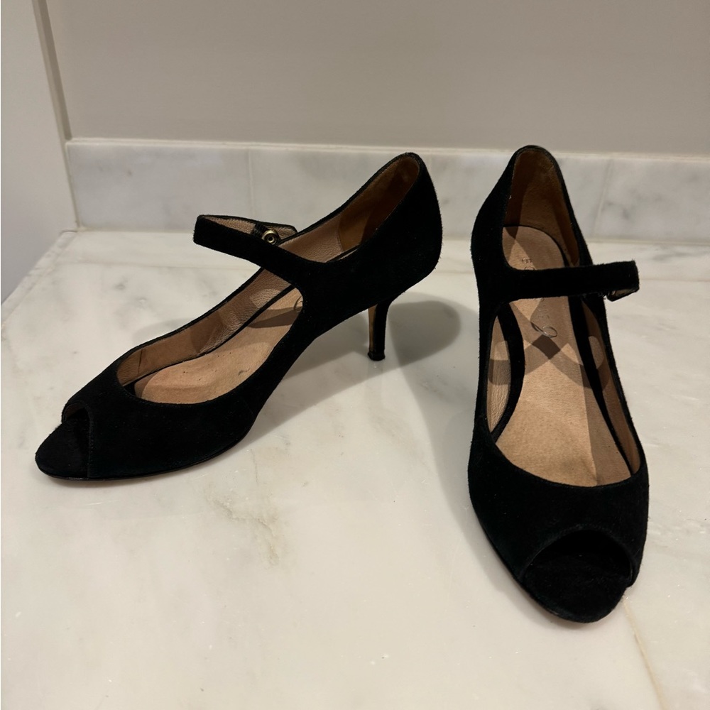 Black suede Studio 9 peep toe Mary Jane pumps size 8